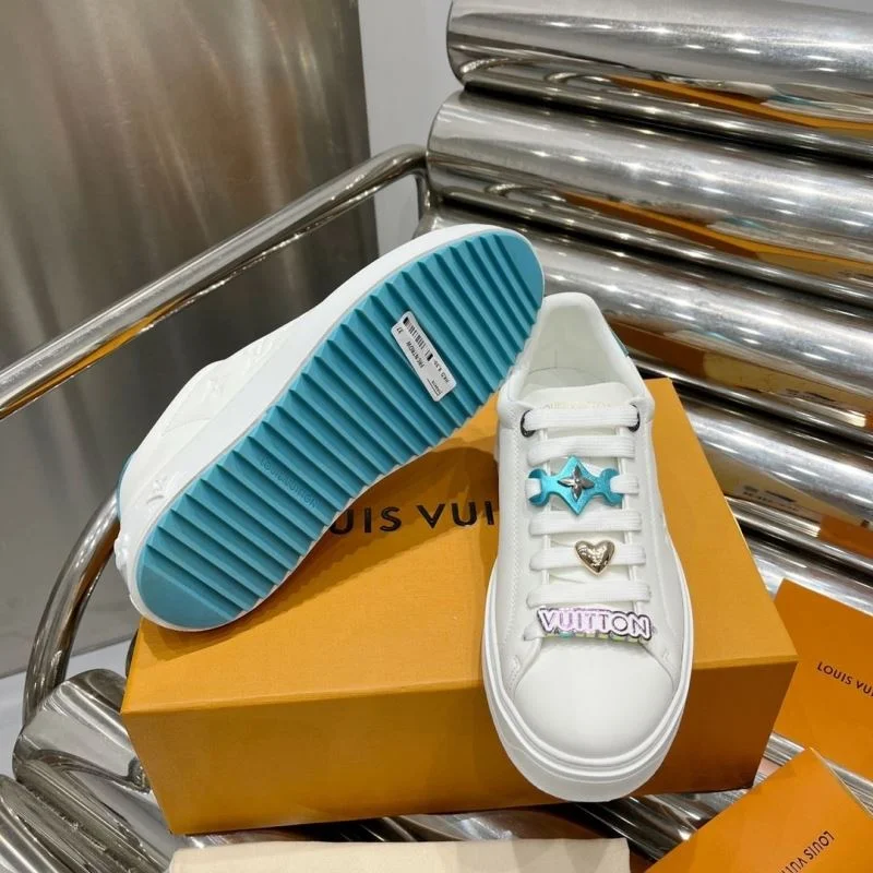 Louis Vuitton Low Shoes WellDesigned 31211