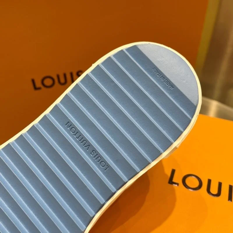 Louis Vuitton Low Shoes UrbanStyle 31209