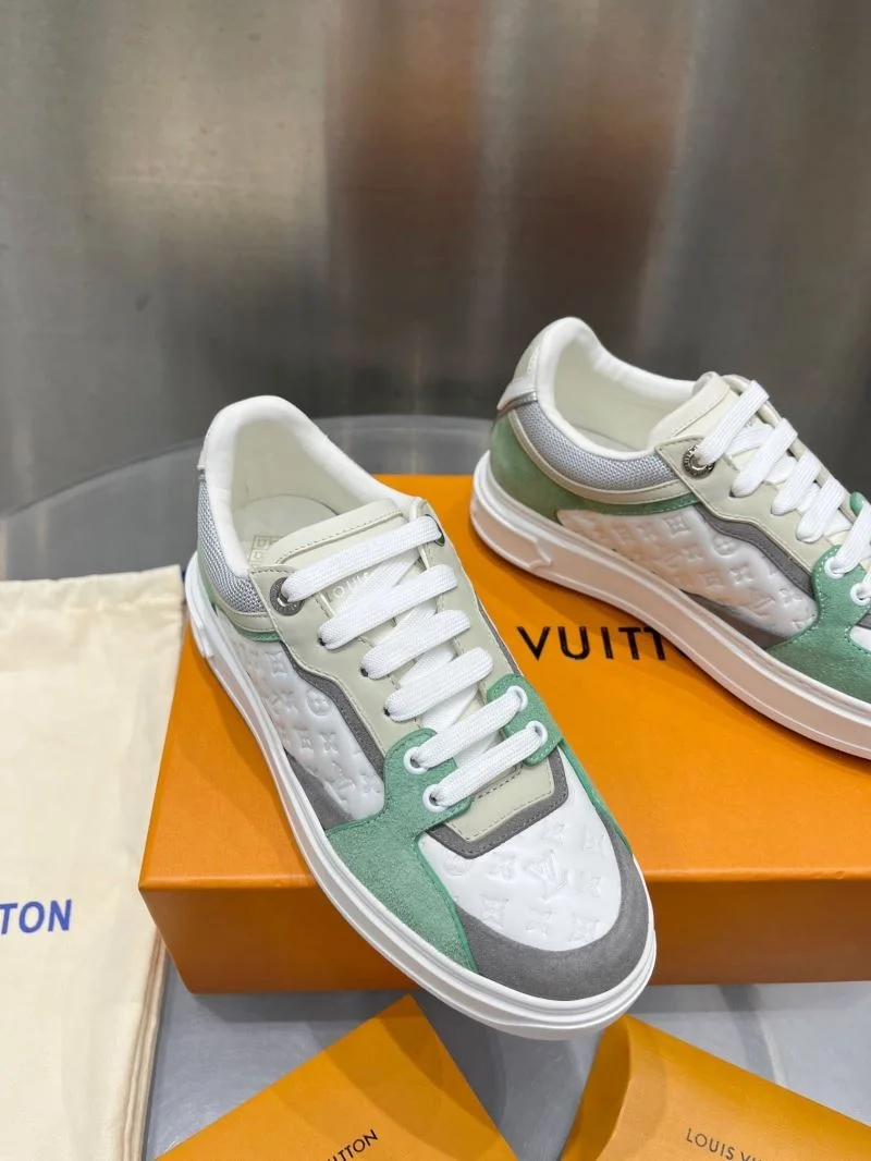 Louis Vuitton Low Shoes Stylish 31213