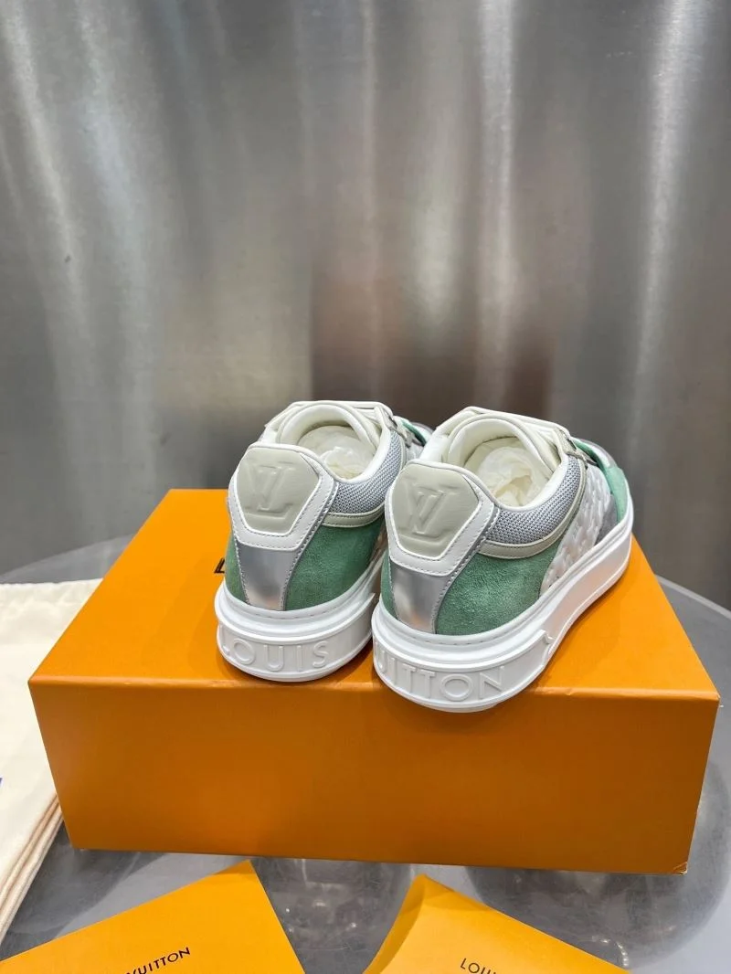 Louis Vuitton Low Shoes Stylish 31213