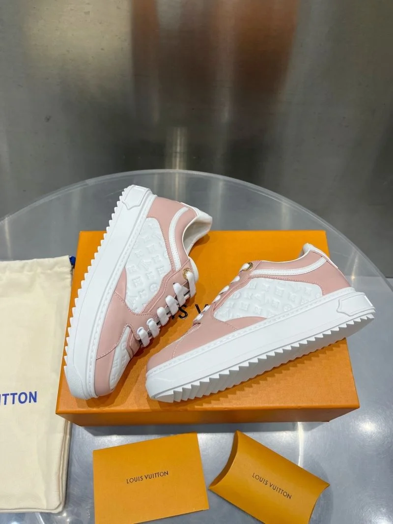 Trendy Louis Vuitton Low Shoes 31204