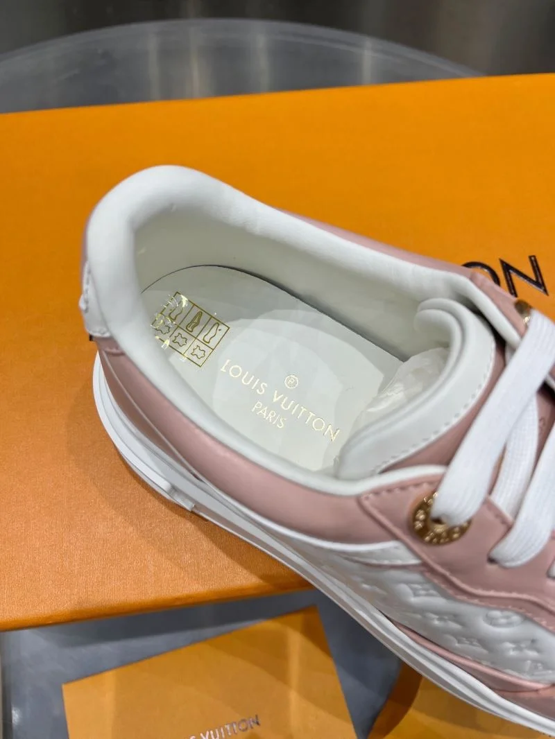 Trendy Louis Vuitton Low Shoes 31204