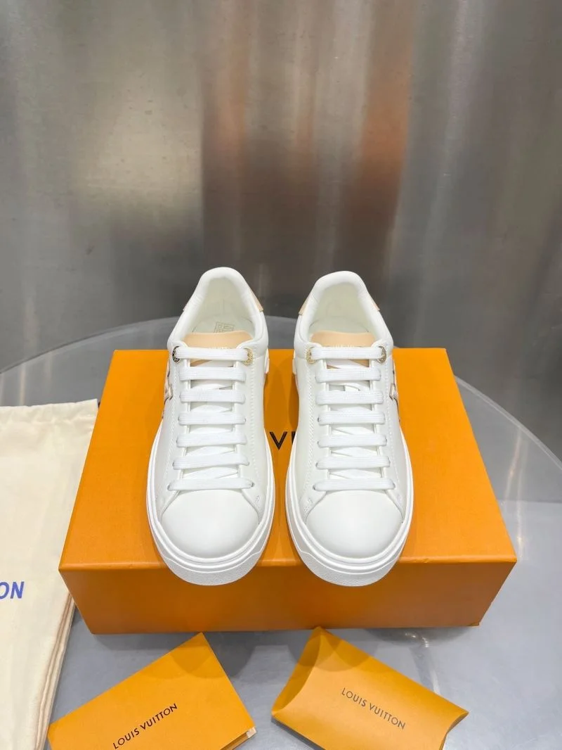 Sleek Louis Vuitton Low Shoes 31220