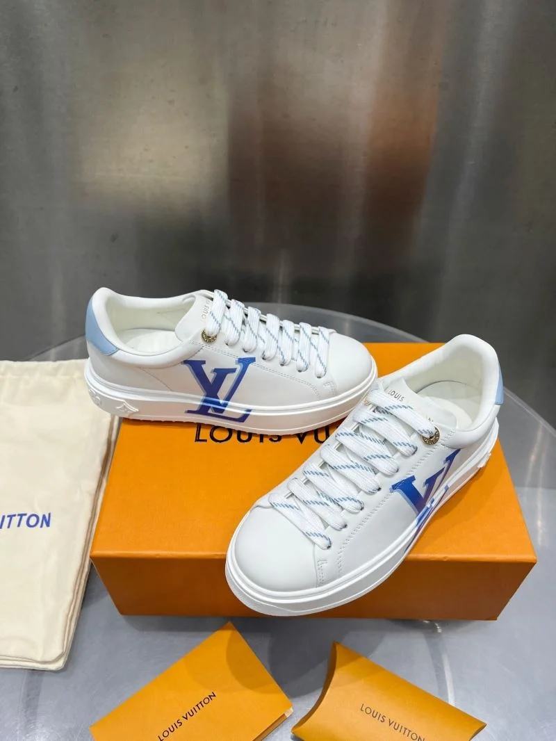 Louis Vuitton Low Shoes Fashionable 31216