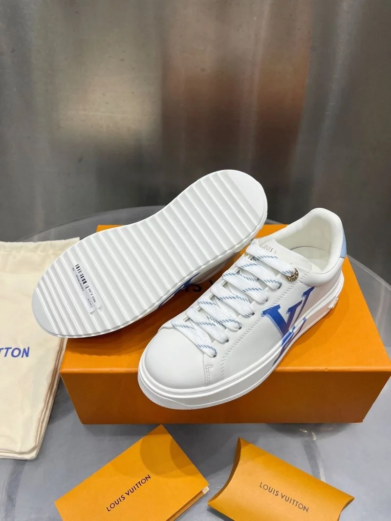 Louis Vuitton Low Shoes Fashionable 31216
