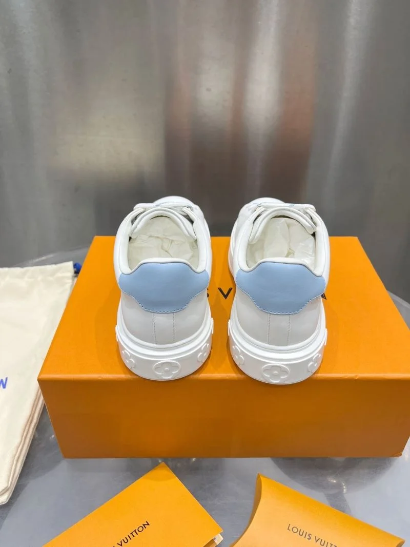Louis Vuitton Low Shoes Fashionable 31216