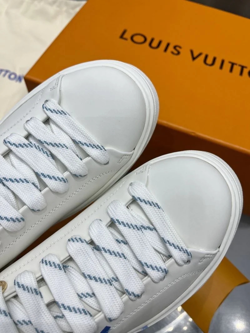 Louis Vuitton Low Shoes Fashionable 31216