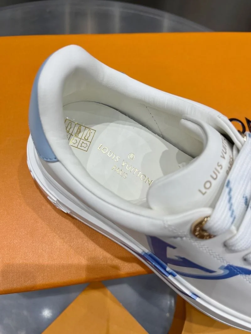 Louis Vuitton Low Shoes Fashionable 31216