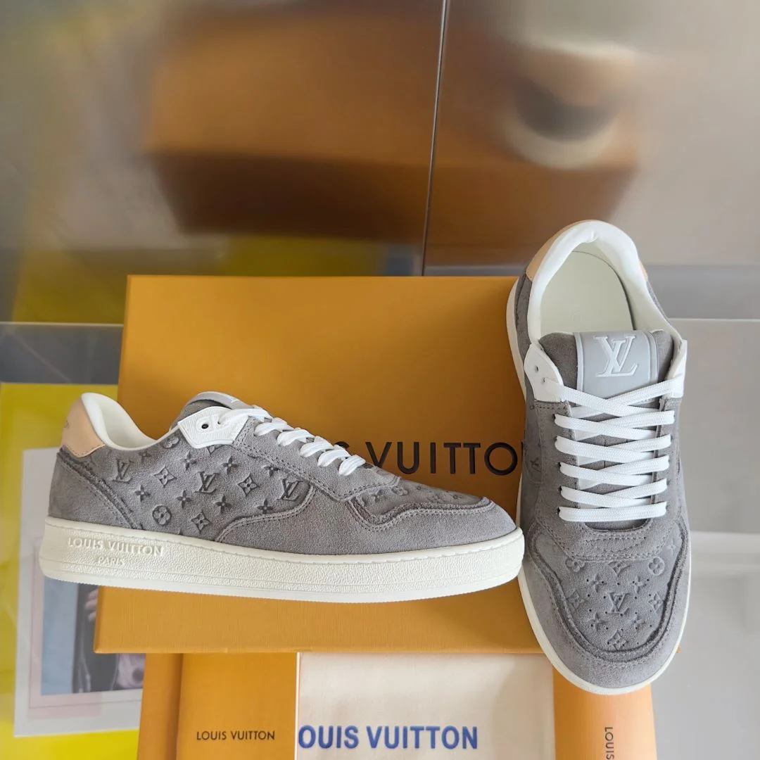 Louis Vuitton Low Shoes Reliable 31218