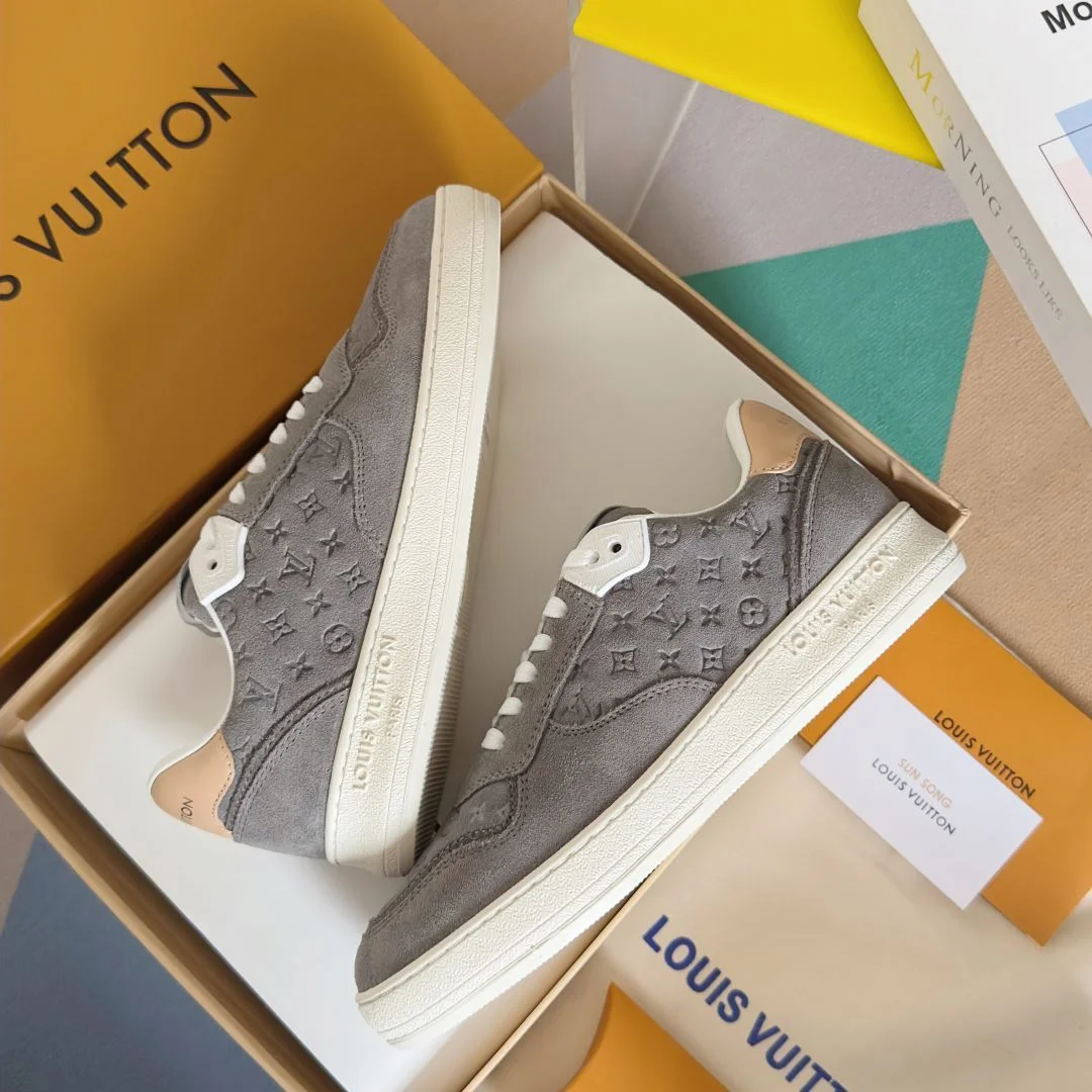 Louis Vuitton Low Shoes Reliable 31218