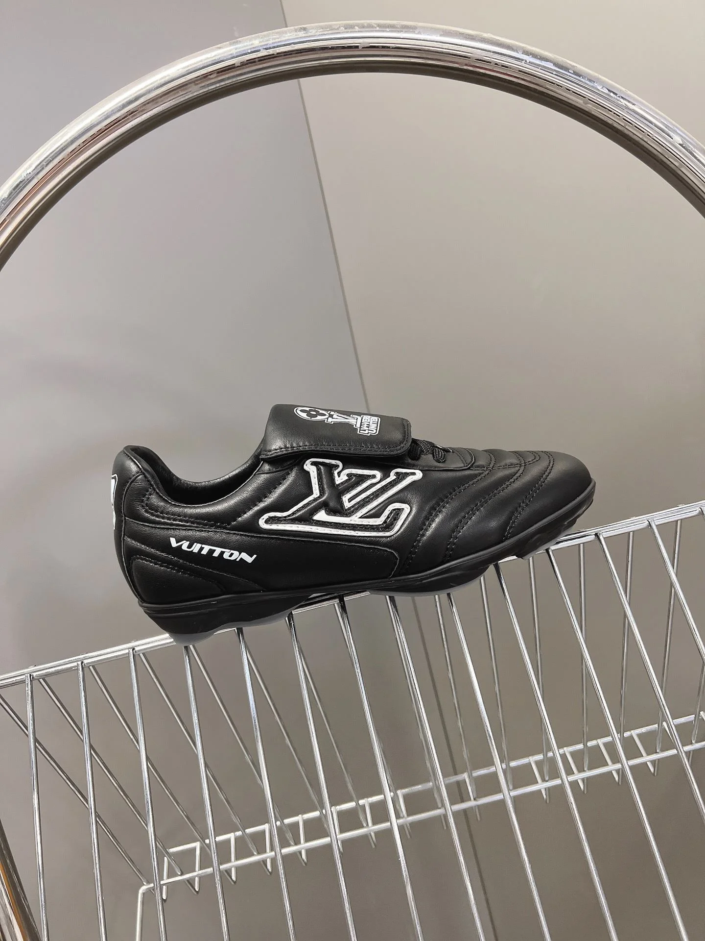Effortless Louis Vuitton Low Shoes 31222