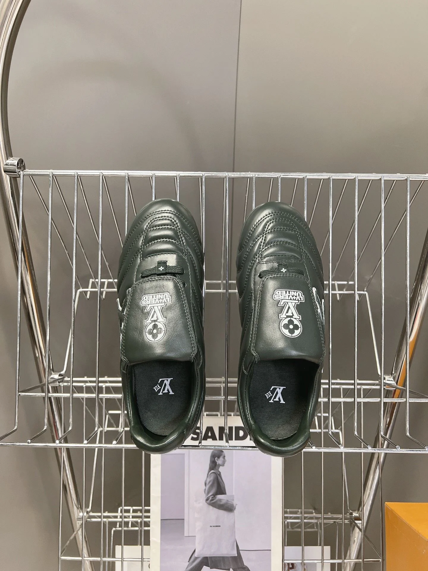 Efficient Louis Vuitton Low Shoes 31219