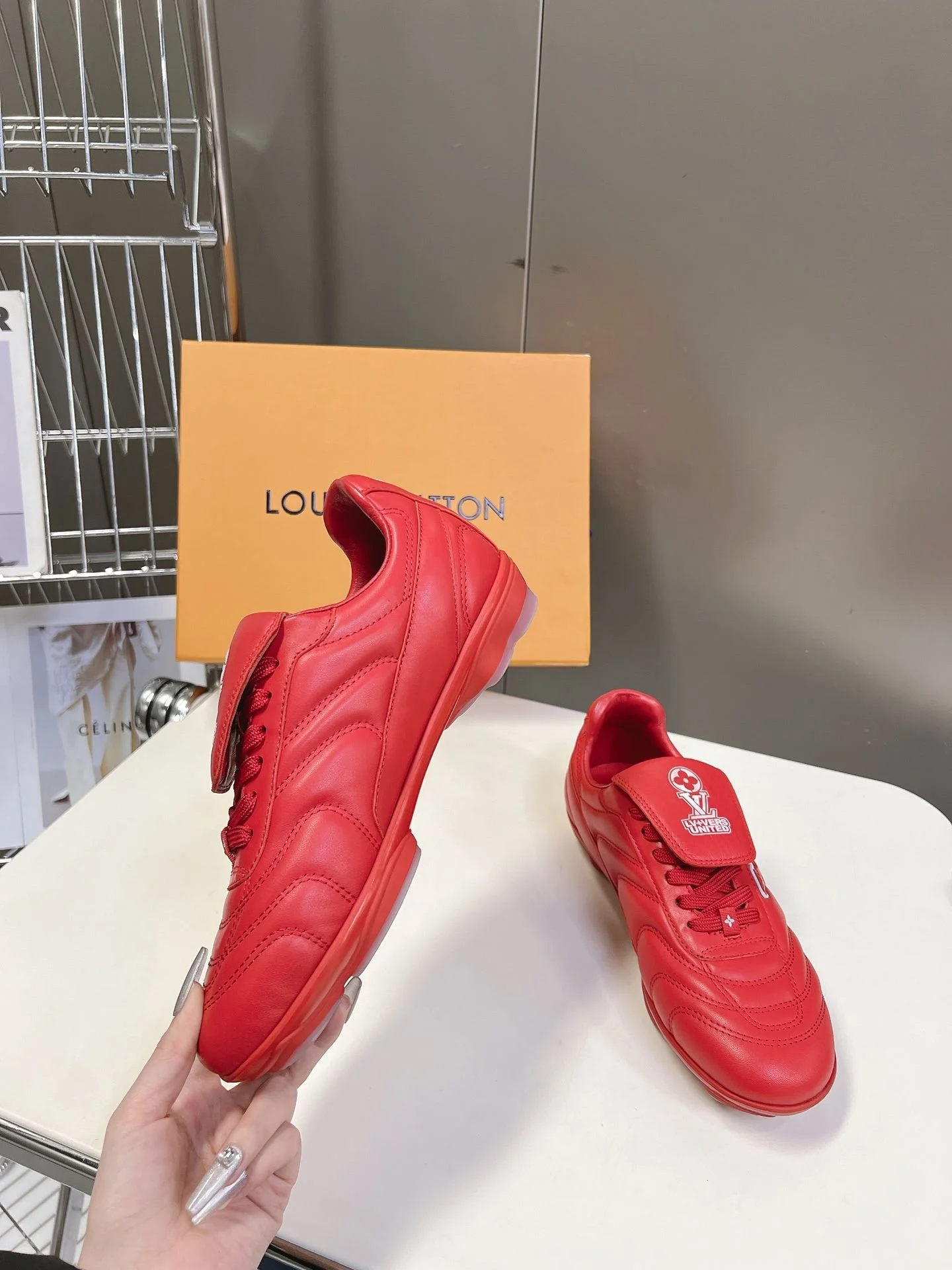 SportInspired Louis Vuitton Low Shoes 31224