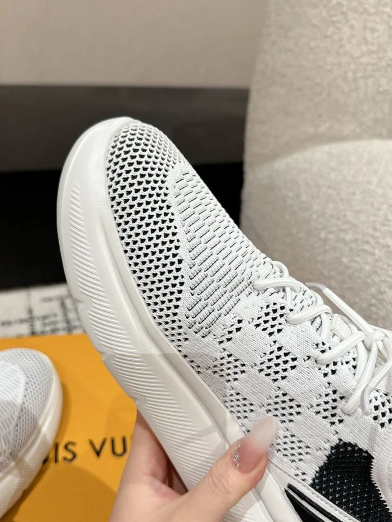 Louis Vuitton Low Shoes ComfortFit 31217