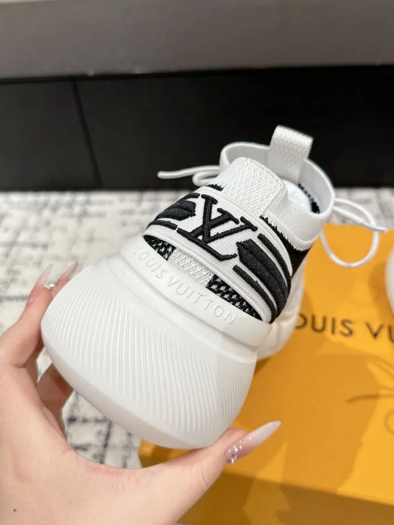 Louis Vuitton Low Shoes ComfortFit 31217
