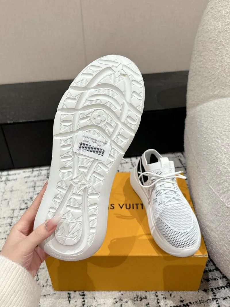 Louis Vuitton Low Shoes ComfortFit 31217