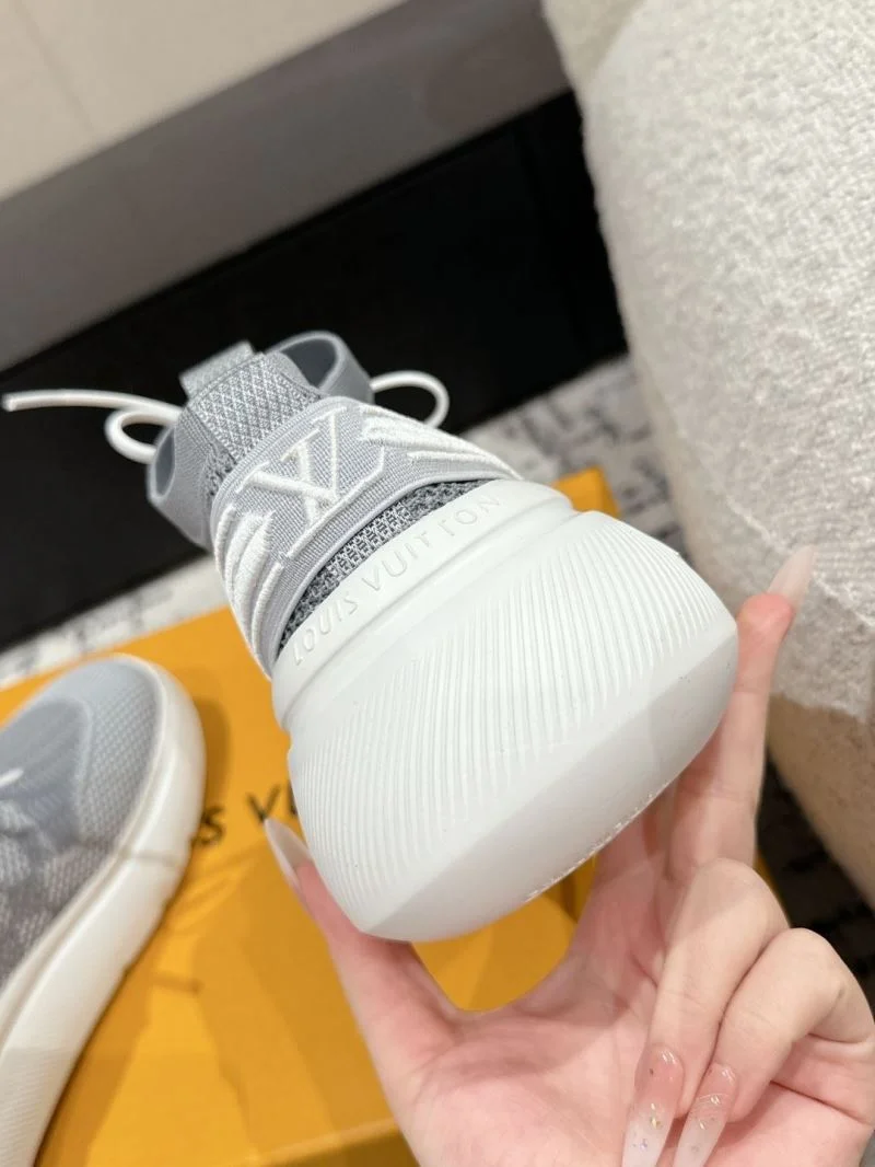 Louis Vuitton Low Shoes WrinkleFree 31212