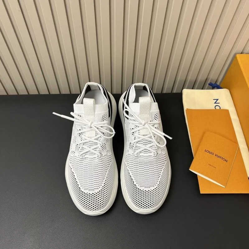 Unisex Louis Vuitton Low Shoes 31202