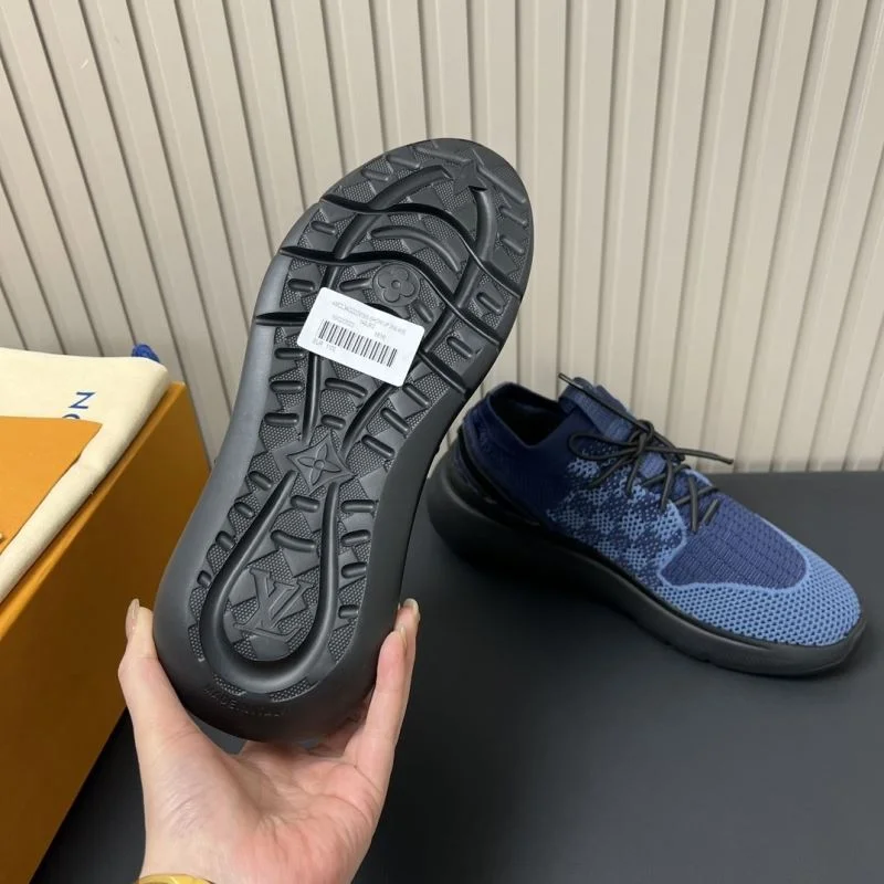 Louis Vuitton Low Shoes TechFriendly 31199