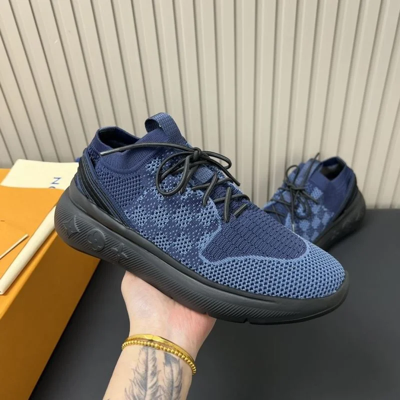 Louis Vuitton Low Shoes TechFriendly 31199