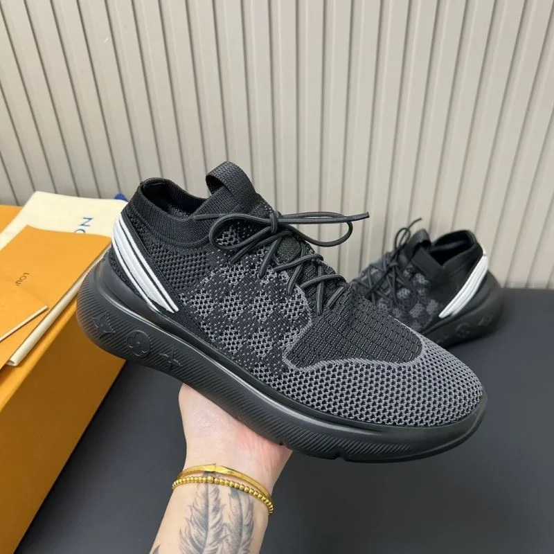 Louis Vuitton Low Shoes Elegant 31194