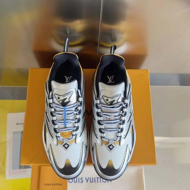 Snug Louis Vuitton Low Shoes 31196