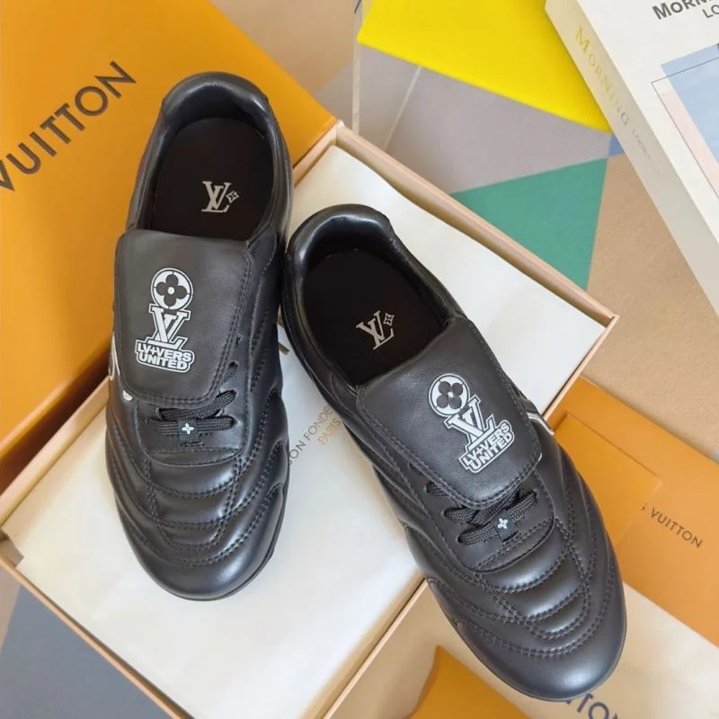 SmartChoice Louis Vuitton Low Shoes 31192
