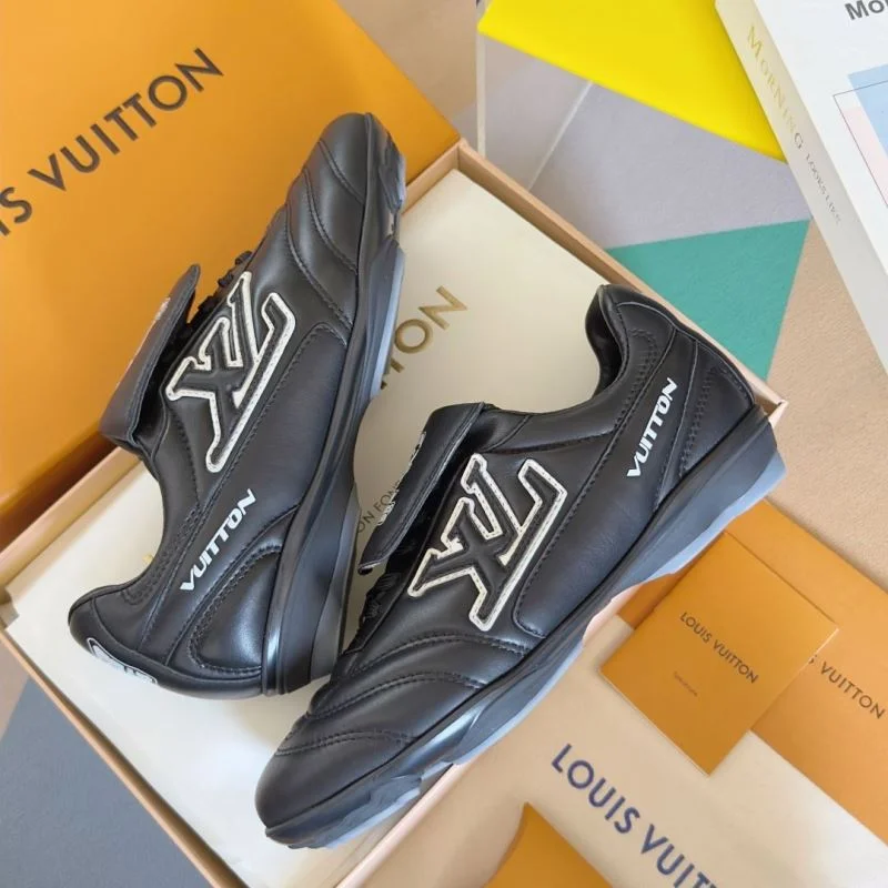 SmartChoice Louis Vuitton Low Shoes 31192
