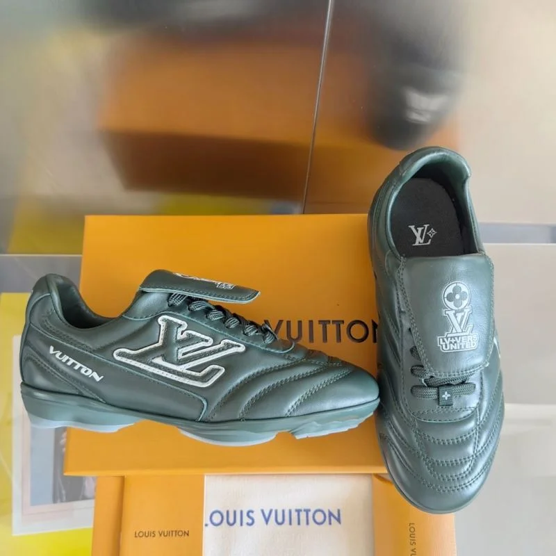 FashionForward Louis Vuitton Low Shoes 31193