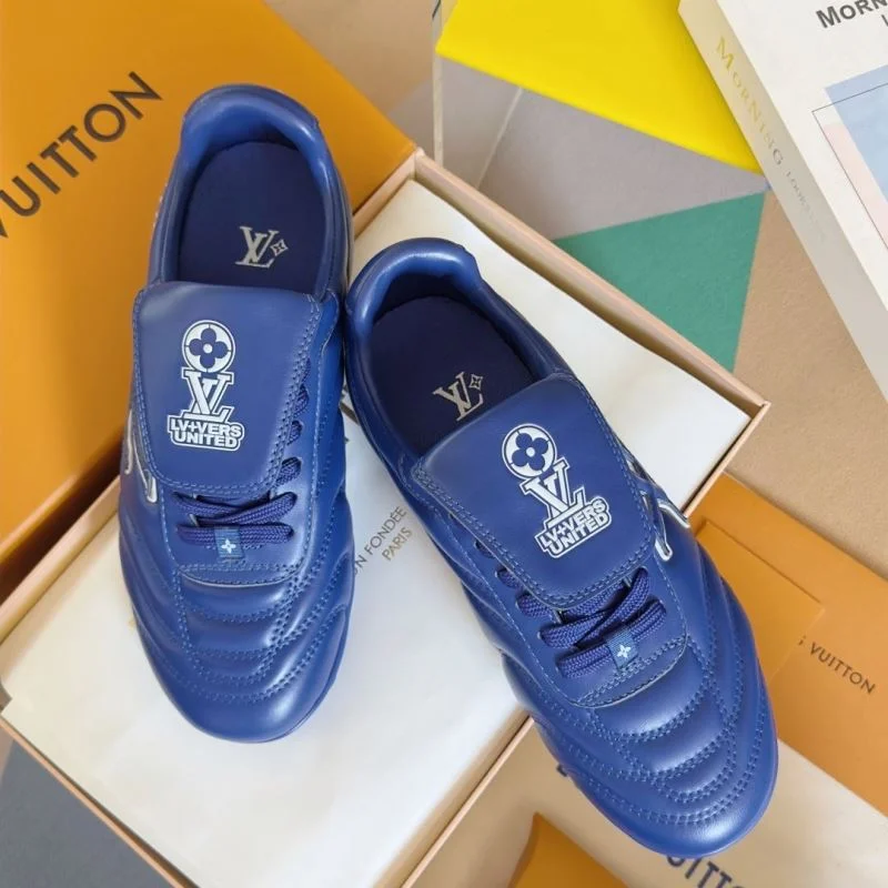 MultiPurpose Louis Vuitton Low Shoes 31190