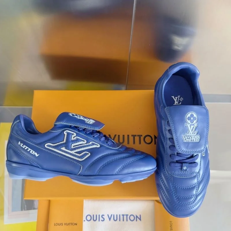 MultiPurpose Louis Vuitton Low Shoes 31190