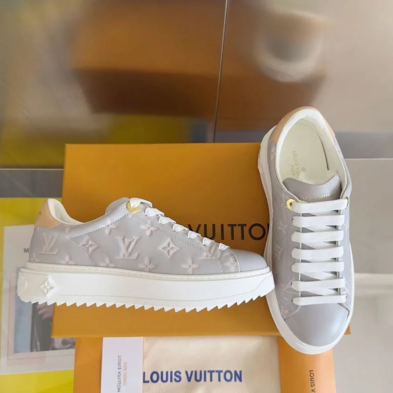 Louis Vuitton Low Shoes MultiPurpose 31188