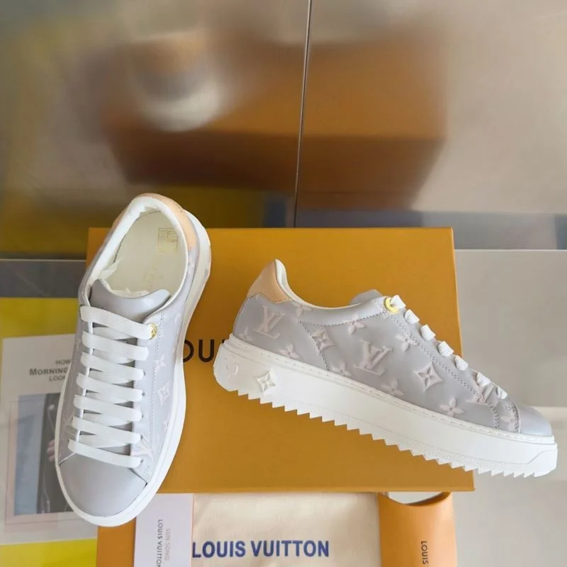 Louis Vuitton Low Shoes MultiPurpose 31188