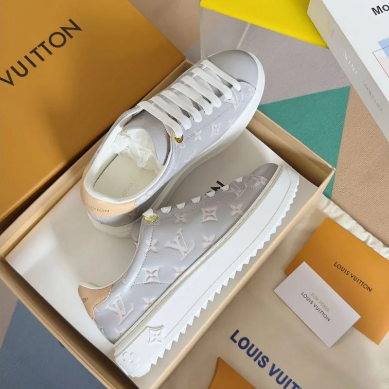 Louis Vuitton Low Shoes MultiPurpose 31188