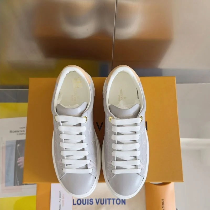 Louis Vuitton Low Shoes MultiPurpose 31188