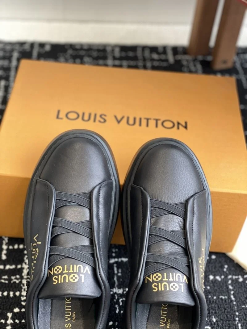 Louis Vuitton Low Shoes Seasonal 31169