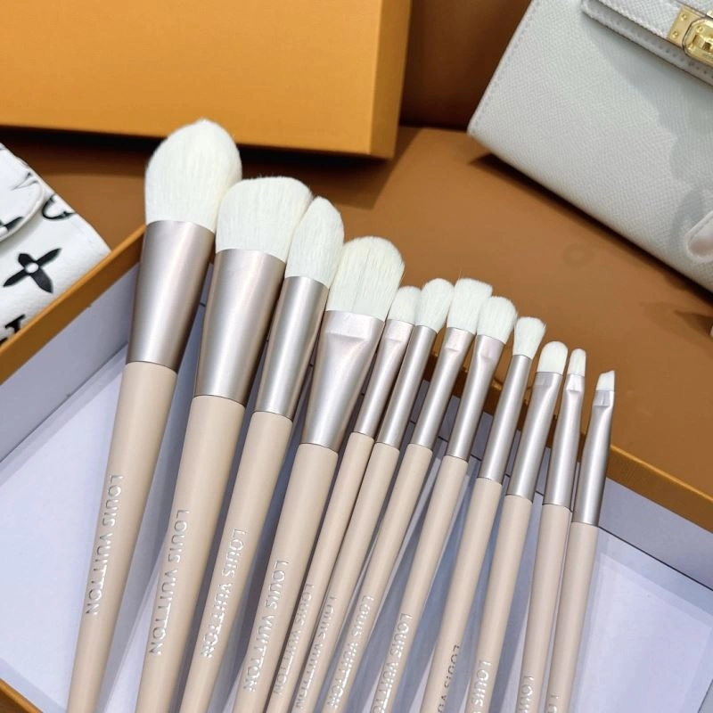 TimelessDesign Louis Vuitton Makeup Brushe 267581