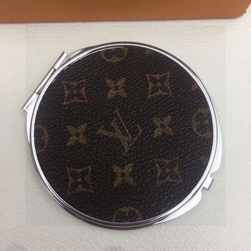 Louis Vuitton Makeup Mirror UrbanChic 267595
