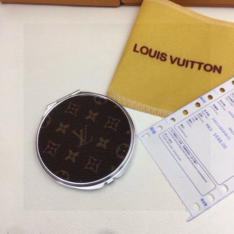 Louis Vuitton Makeup Mirror UrbanChic 267595
