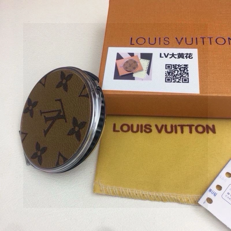 Unique Louis Vuitton Makeup Mirror 267594