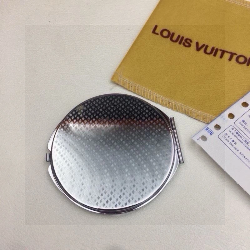 Louis Vuitton Makeup Mirror Effortless 267591