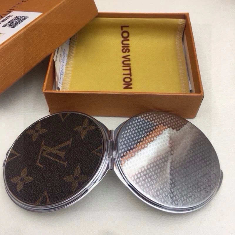 Louis Vuitton Makeup Mirror Effortless 267591