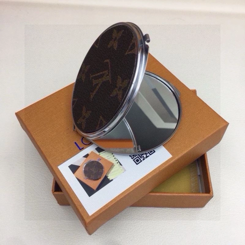 Louis Vuitton Makeup Mirror Effortless 267591