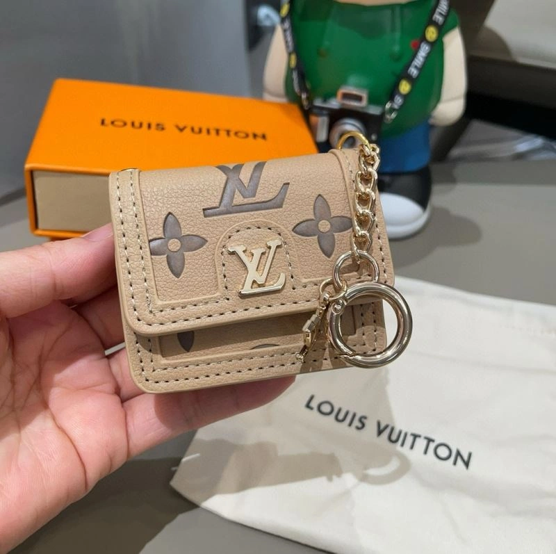 Sporty Louis Vuitton Mobile Cases 267972