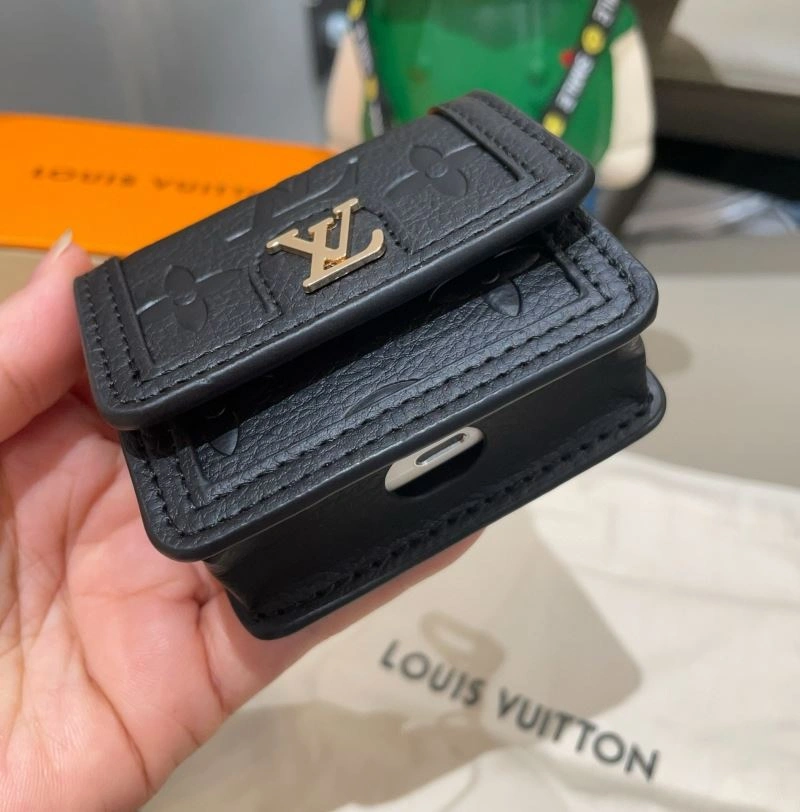 Compact Louis Vuitton Mobile Cases 267971