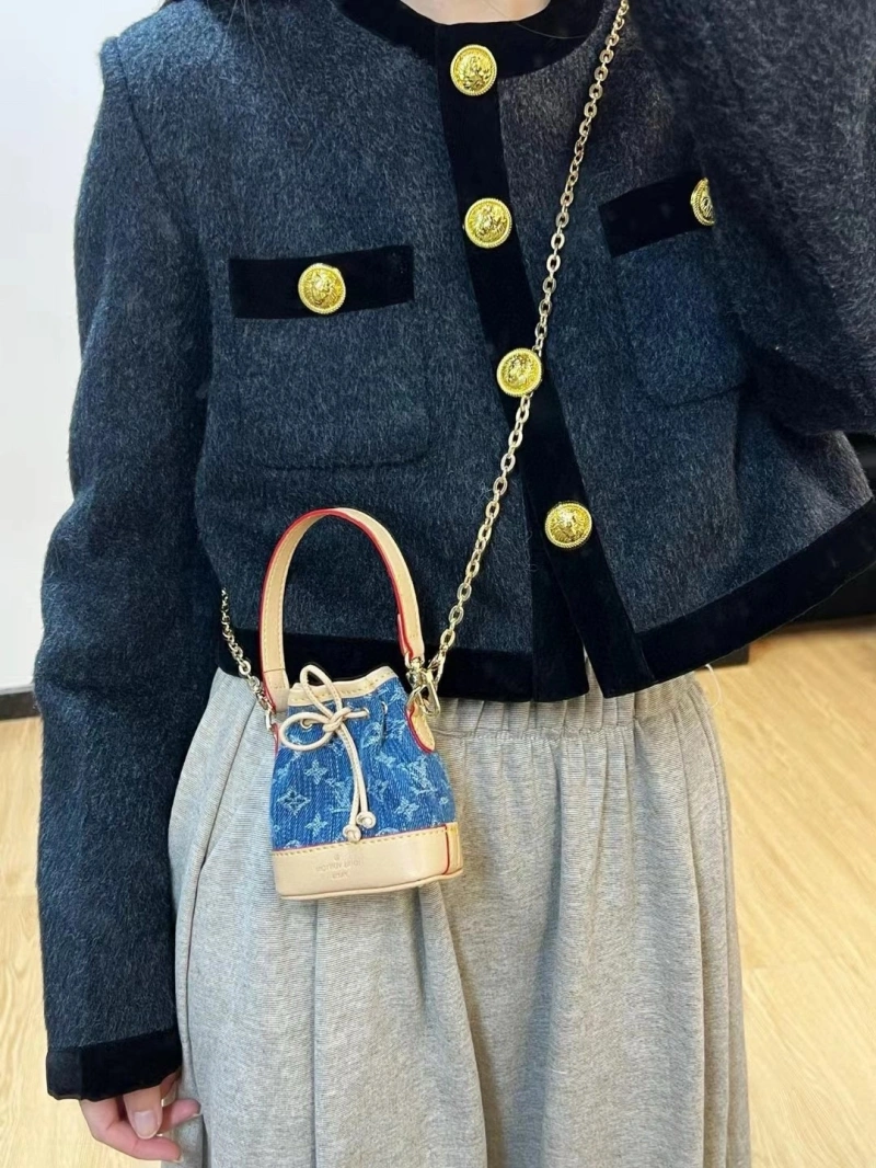 Classic Louis Vuitton Mobile Cases 268173