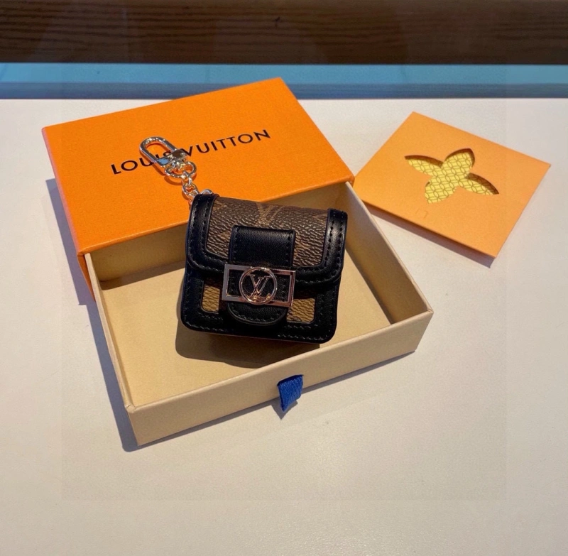Unisex Louis Vuitton Mobile Cases 268168
