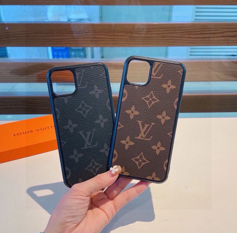 Versatile Louis Vuitton Mobile Cases 268159