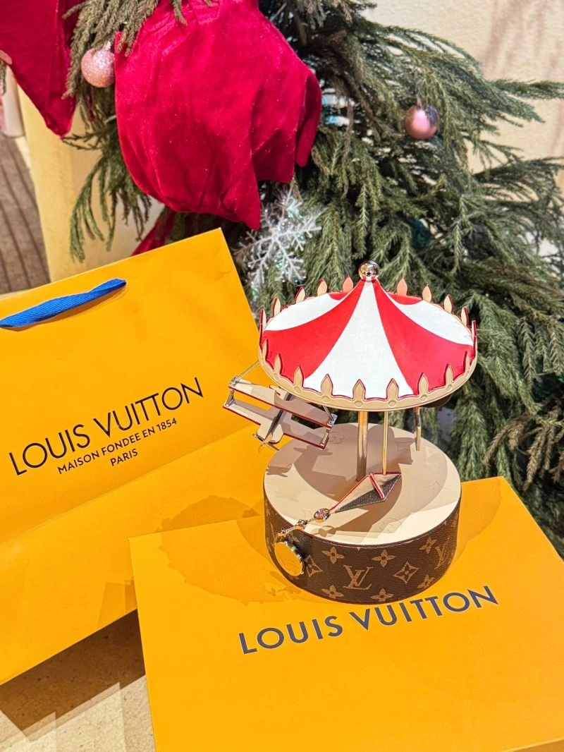 Refined Louis Vuitton Music Boxes 268311