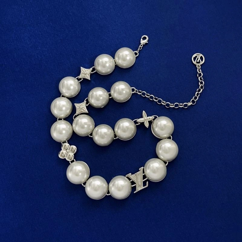 Louis Vuitton Necklaces MultiPurpose 251356